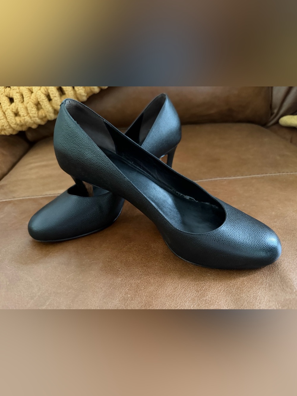 Cole Haan Nike Air pebbled leather heals - size 8